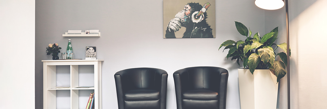 Zahnarzt-Berlin-Kaiserdamm-Loscher-Wartezimmer